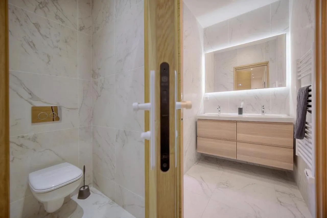 Superb Flat With 2 Bedrooms Near Palais Croisette 3P2 Cannes Apartment
