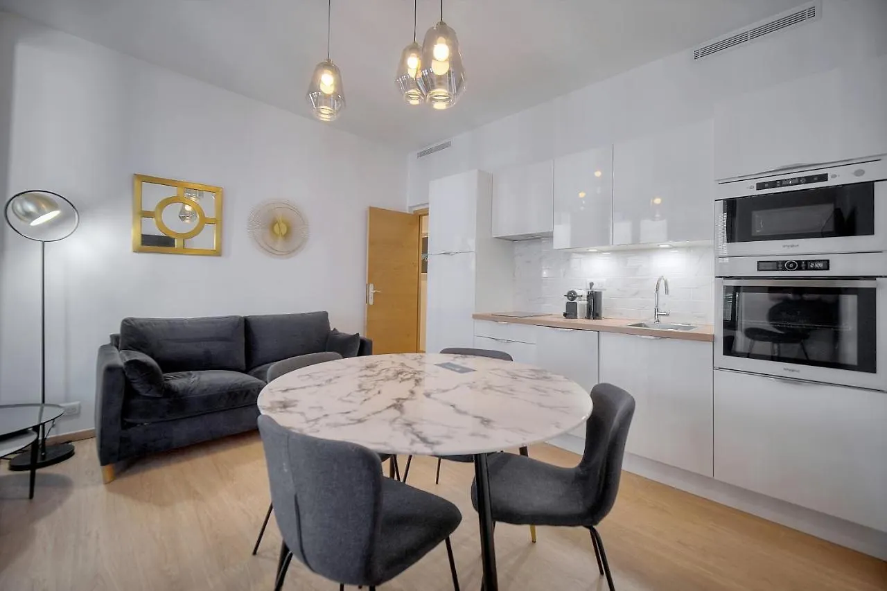 Superb Flat With 2 Bedrooms Near Palais Croisette 3P2 Cannes